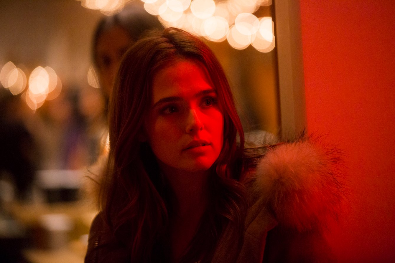 BIF_ZoeyDeutch_1.jpg