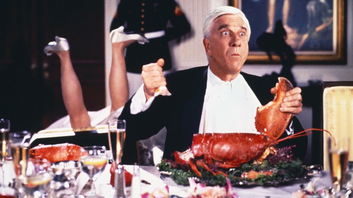 Naked-Gun-2-1-2-image5.jpg