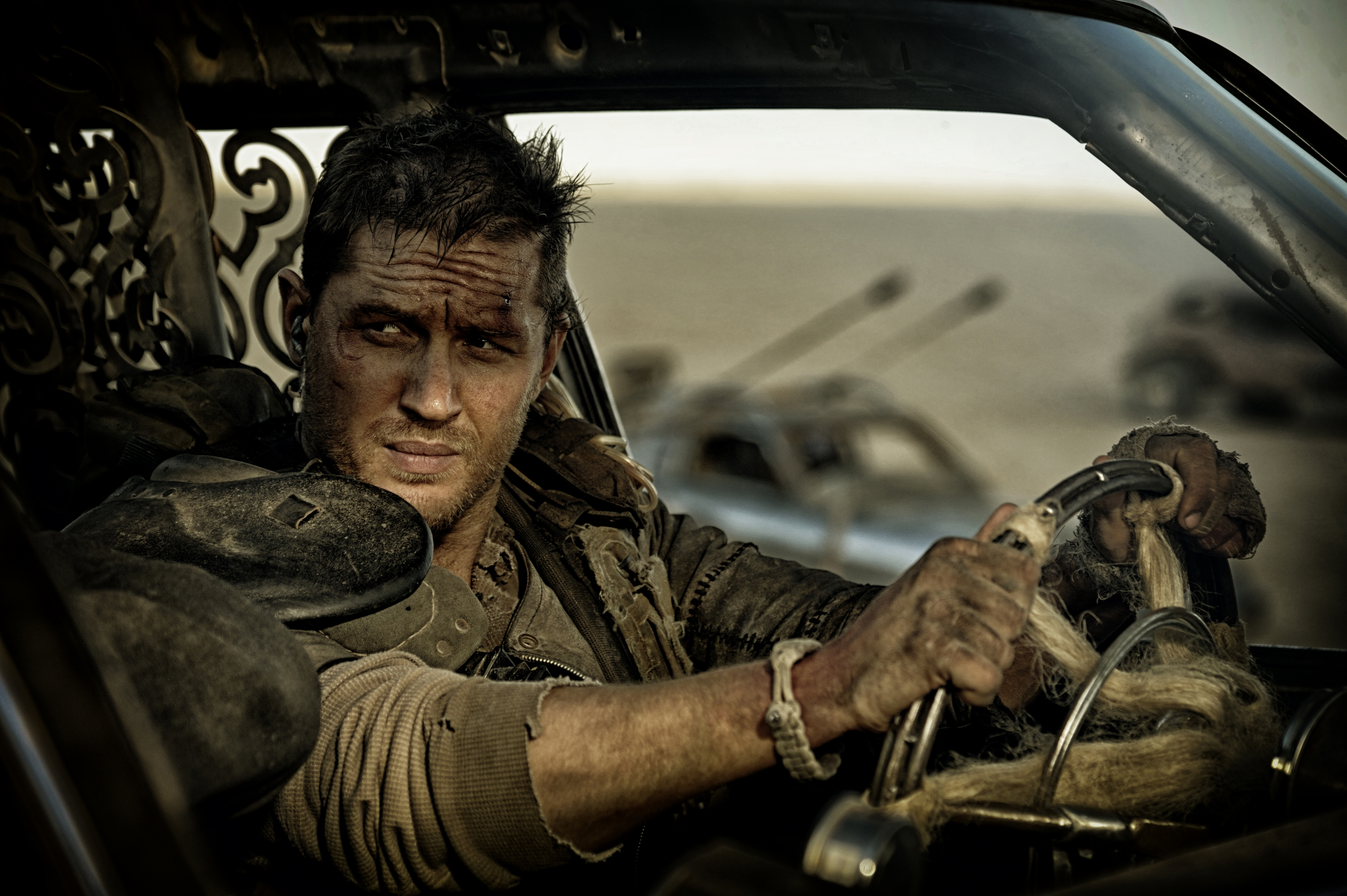 MadMaxFuryRoad_TomHardy_4.jpg