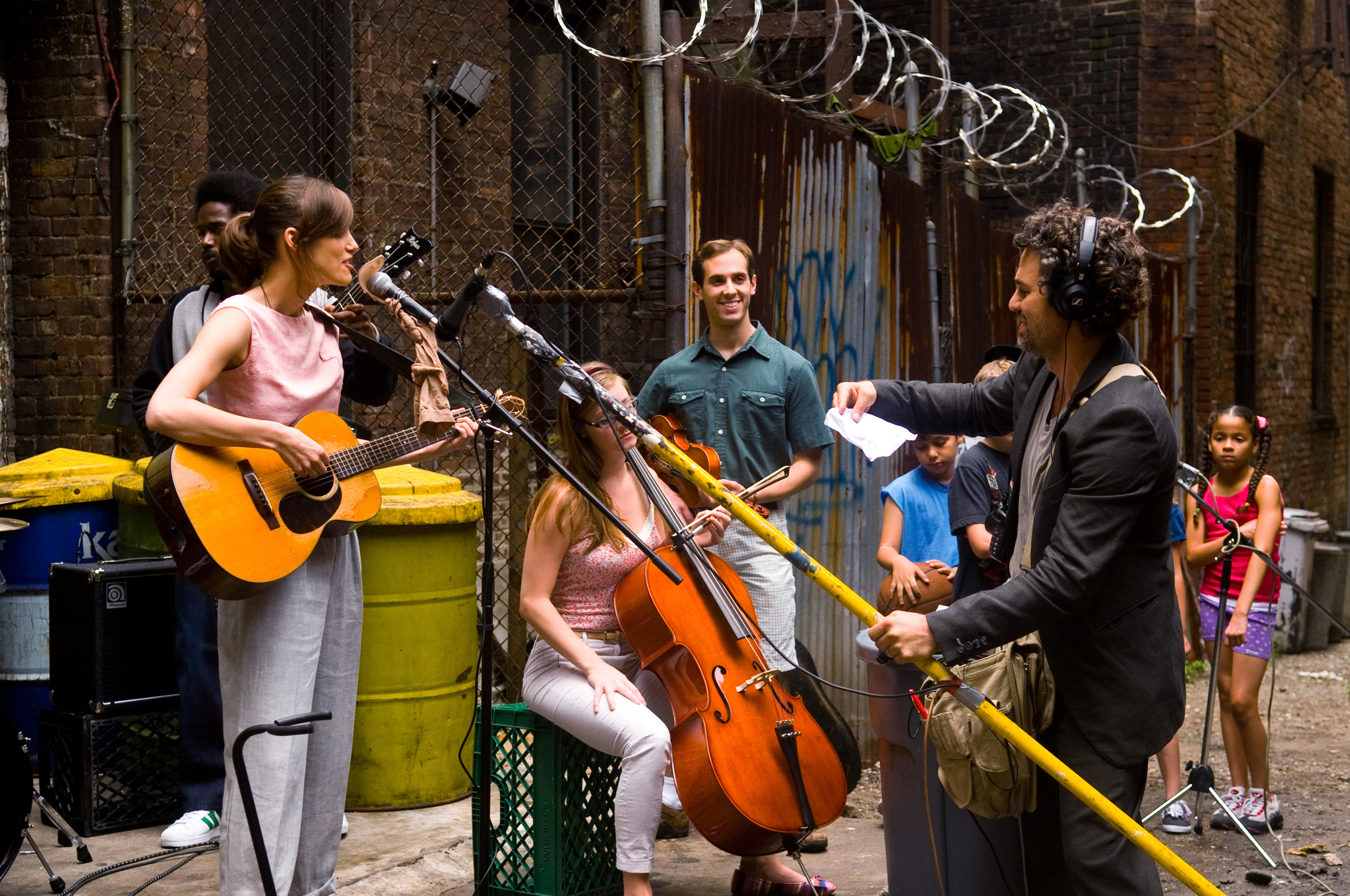 BeginAgain_Keira_Knightley_Mark_Ruffalo_1.jpg