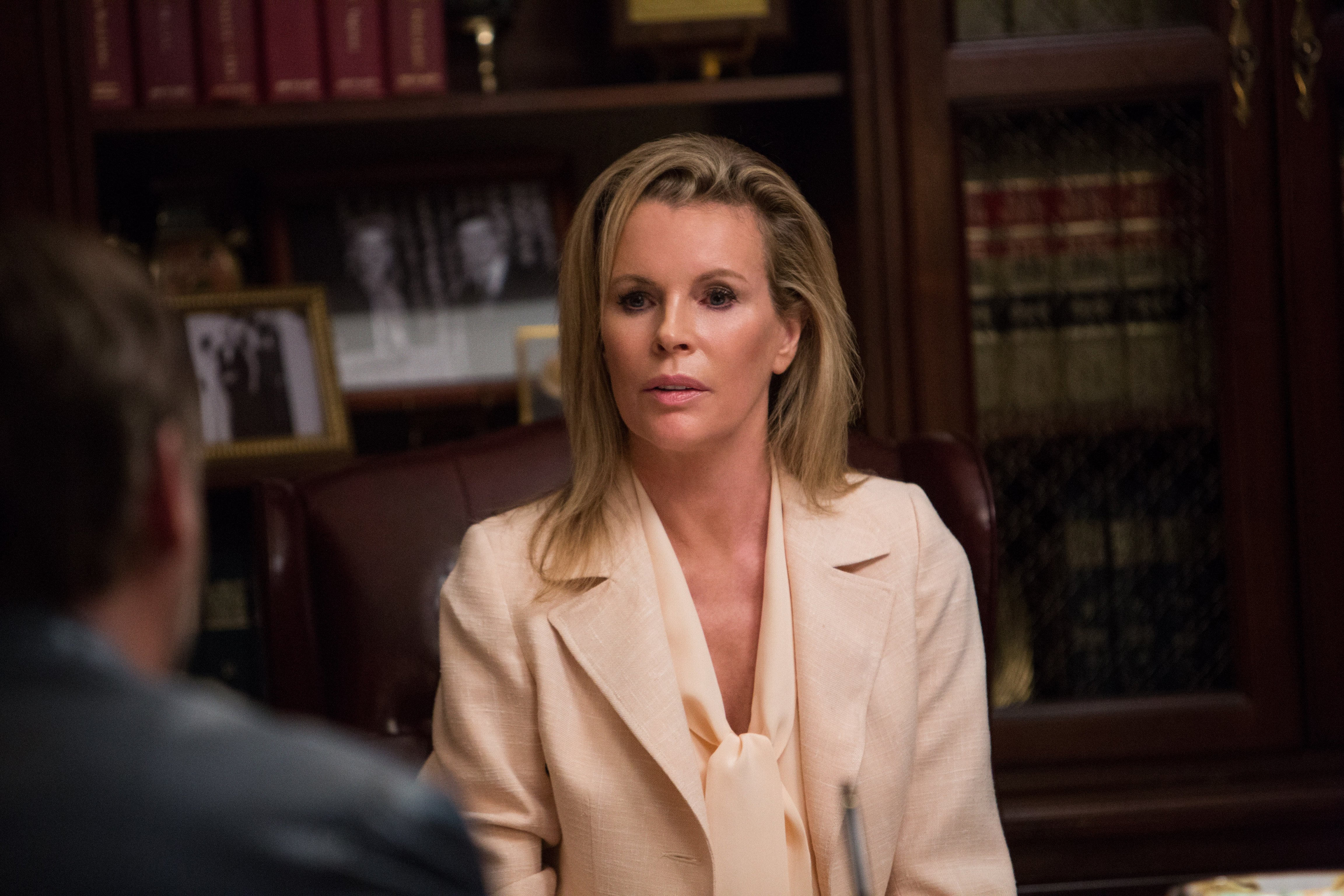 TheNiceGuys_KimBasinger_5.jpg