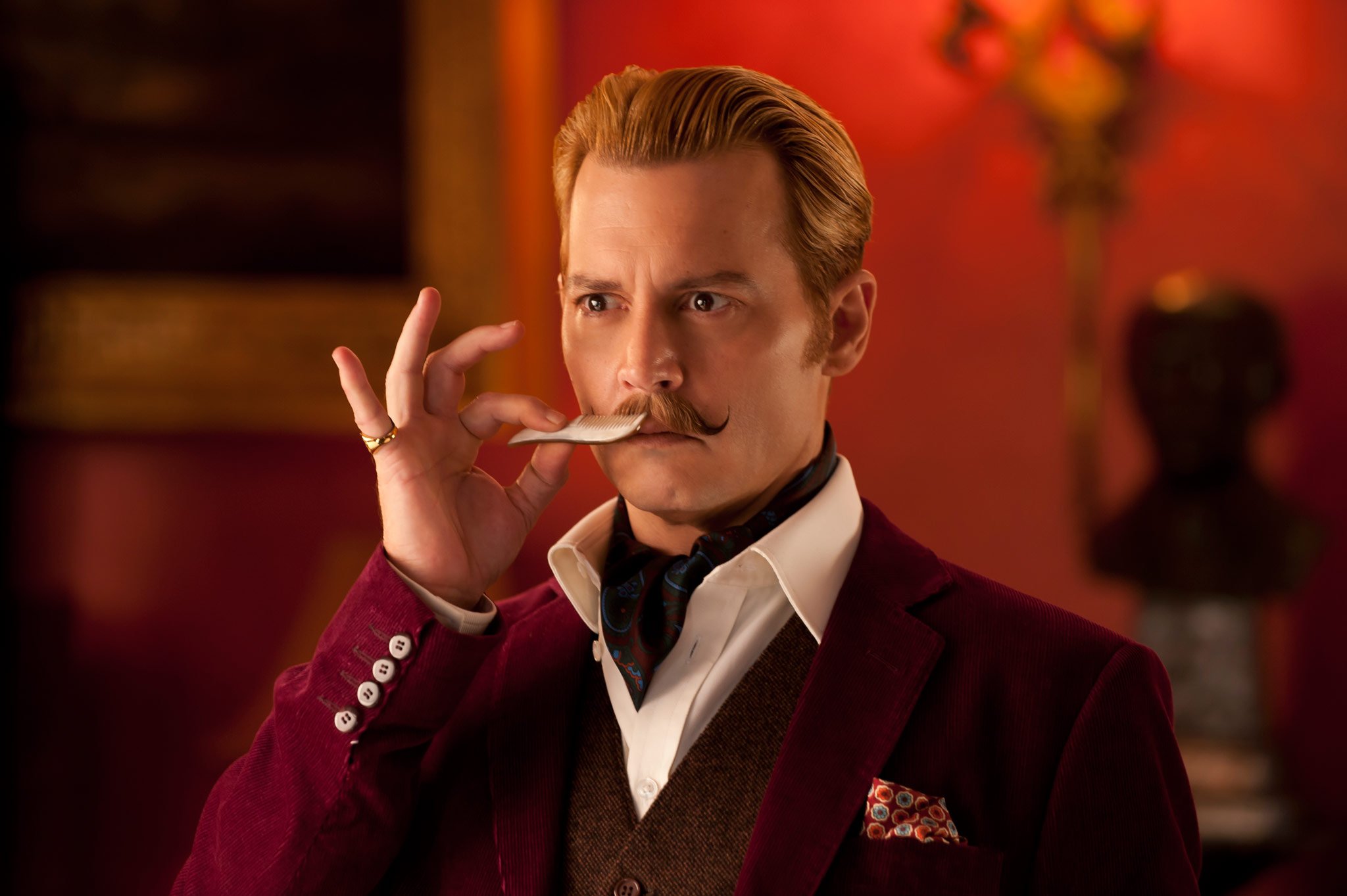 Mortdecai8_2048.jpg