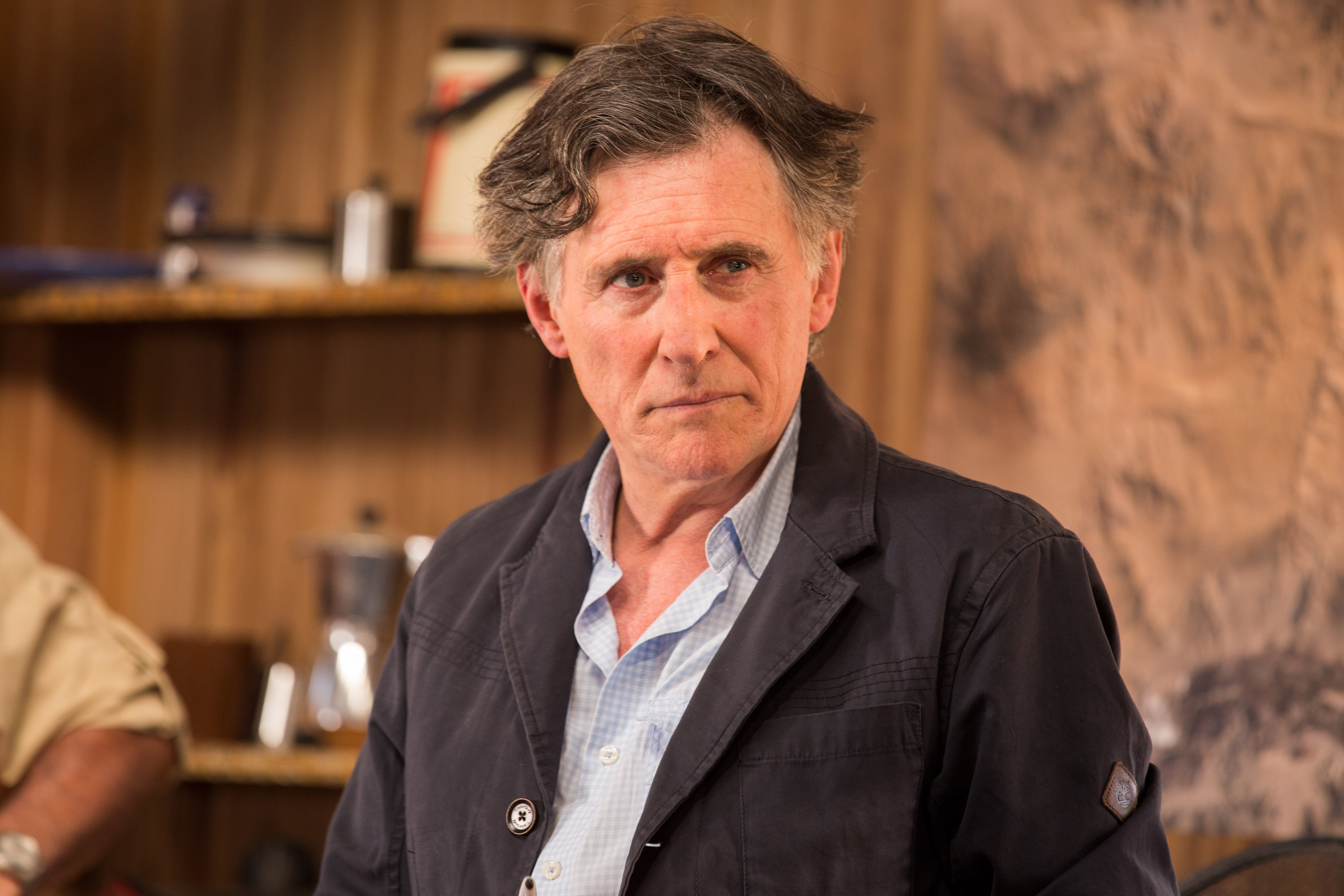 33_GabrielByrne_4.jpg