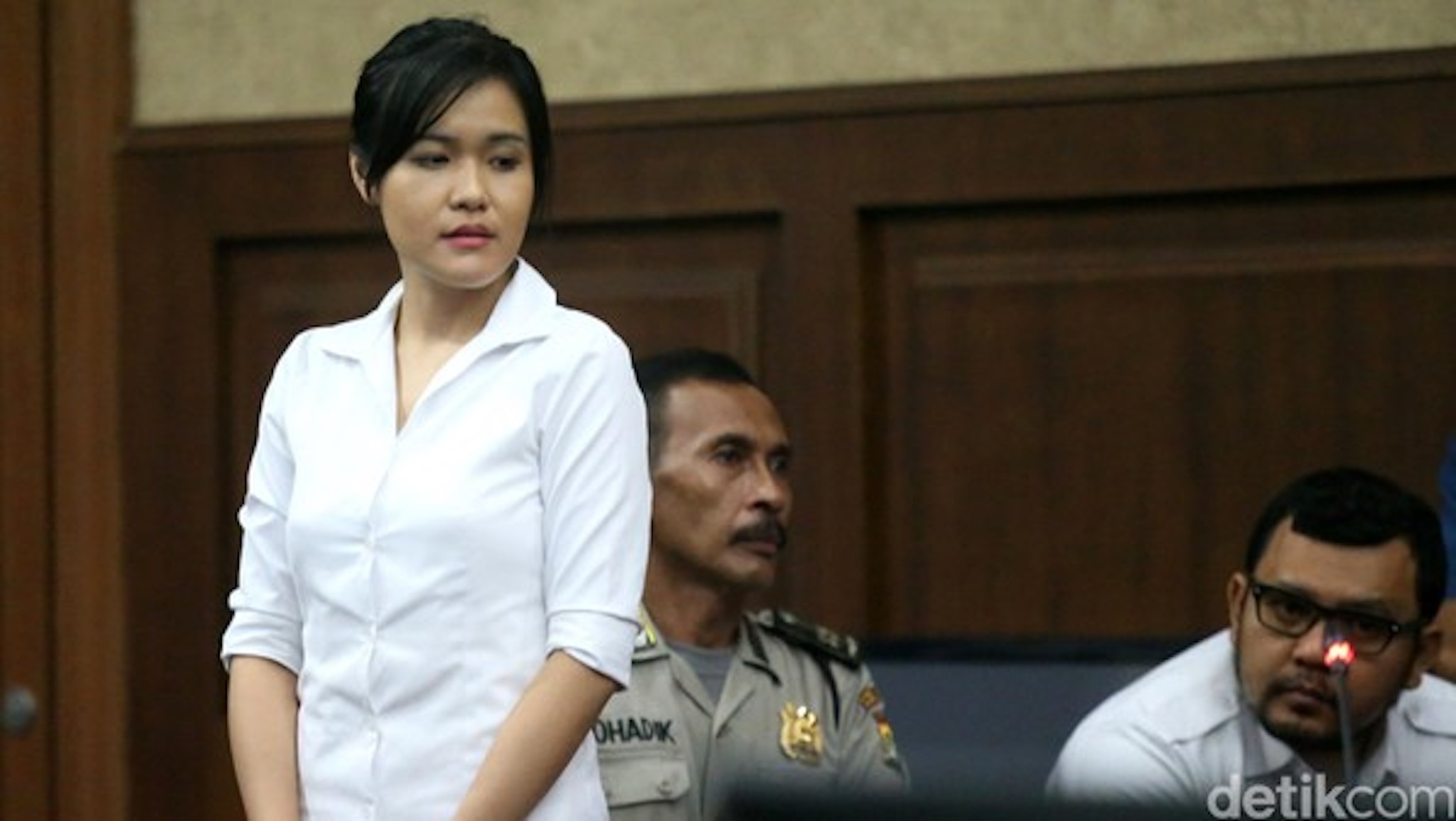 ice-cold-murder-coffee-and-jessica-wongso-02.jpeg