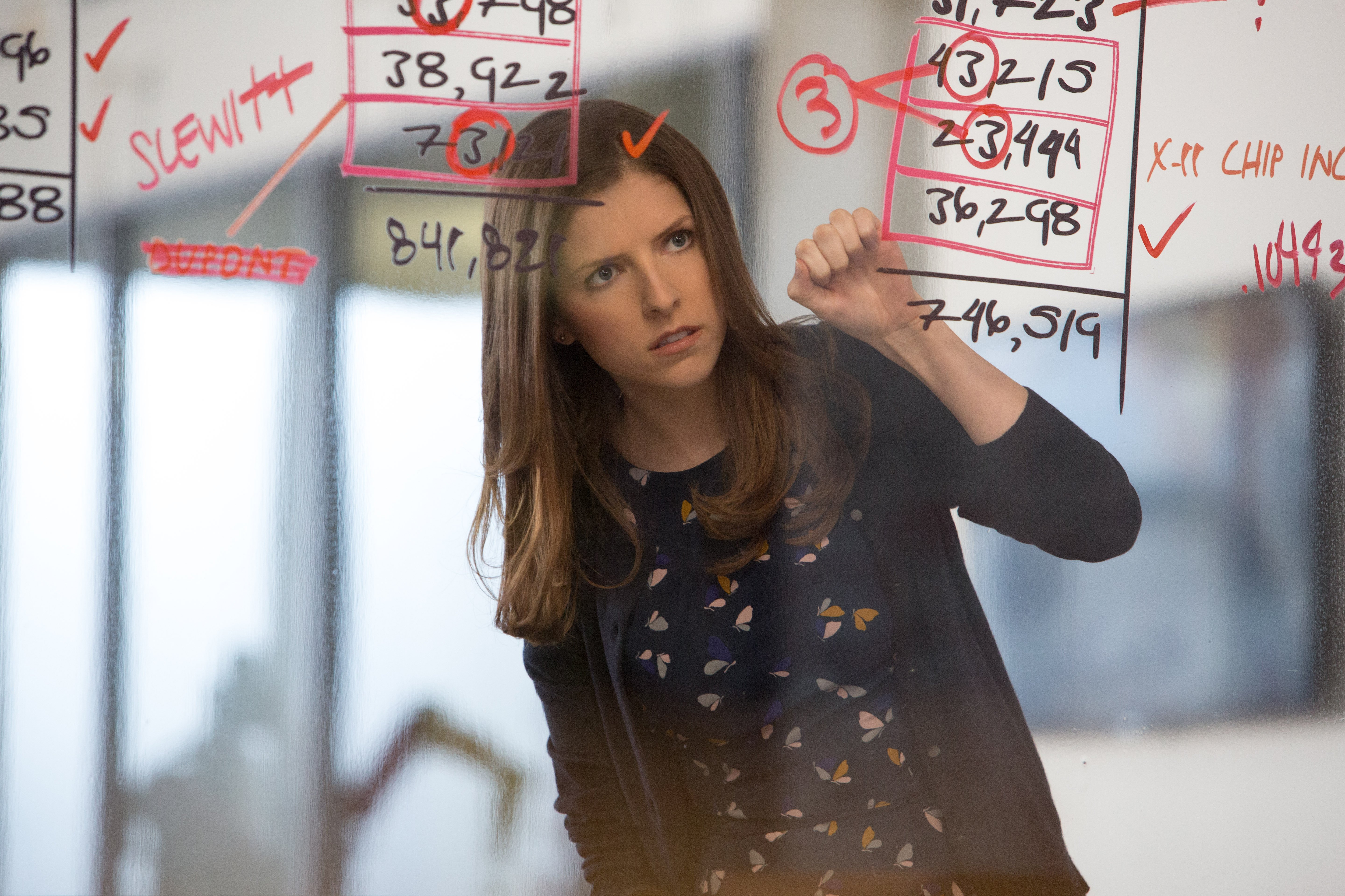 TheAccountant_AnnaKendrick_6.jpg