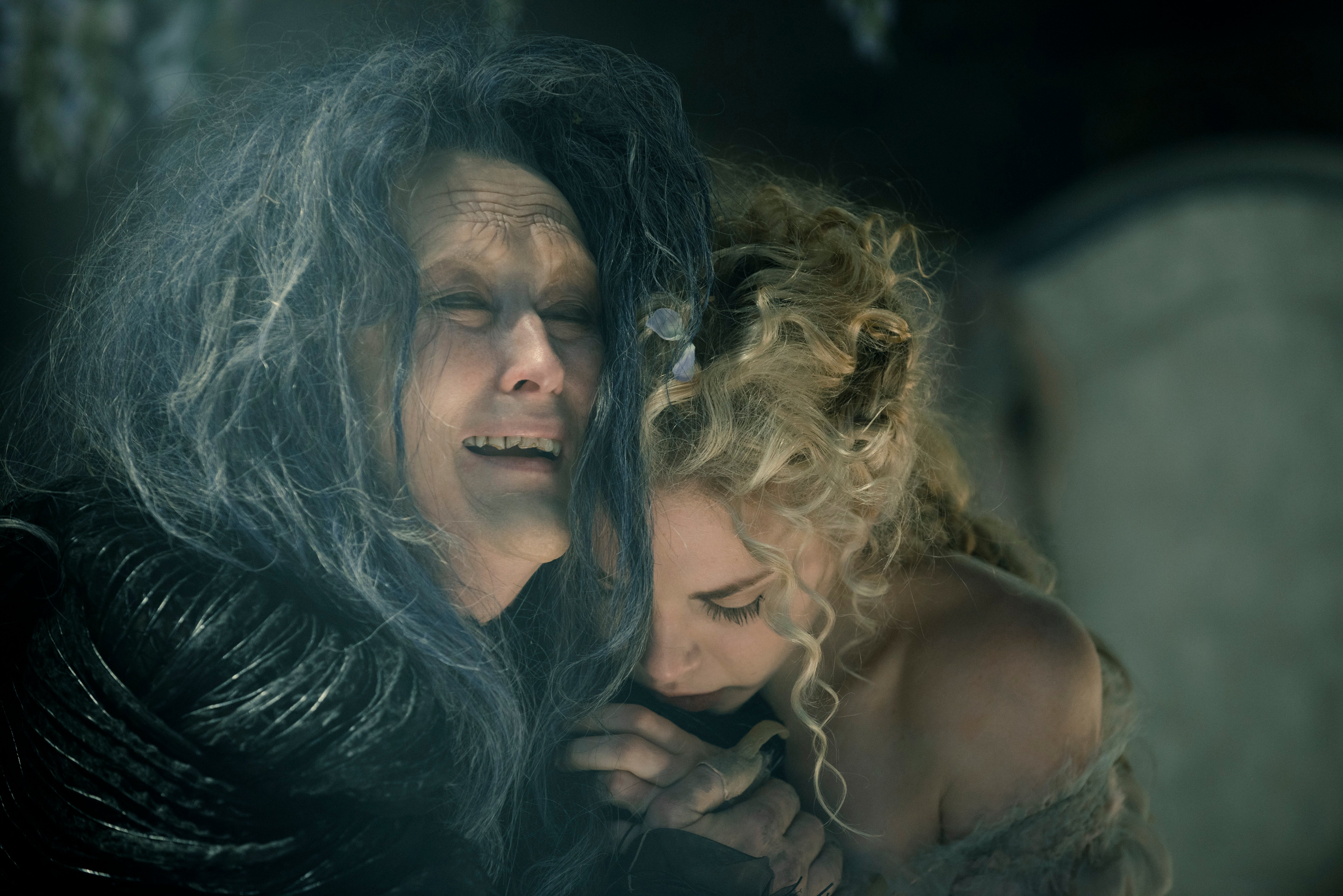 IntoTheWoods_MerylStreep_MackenzieMauzy_1.jpg