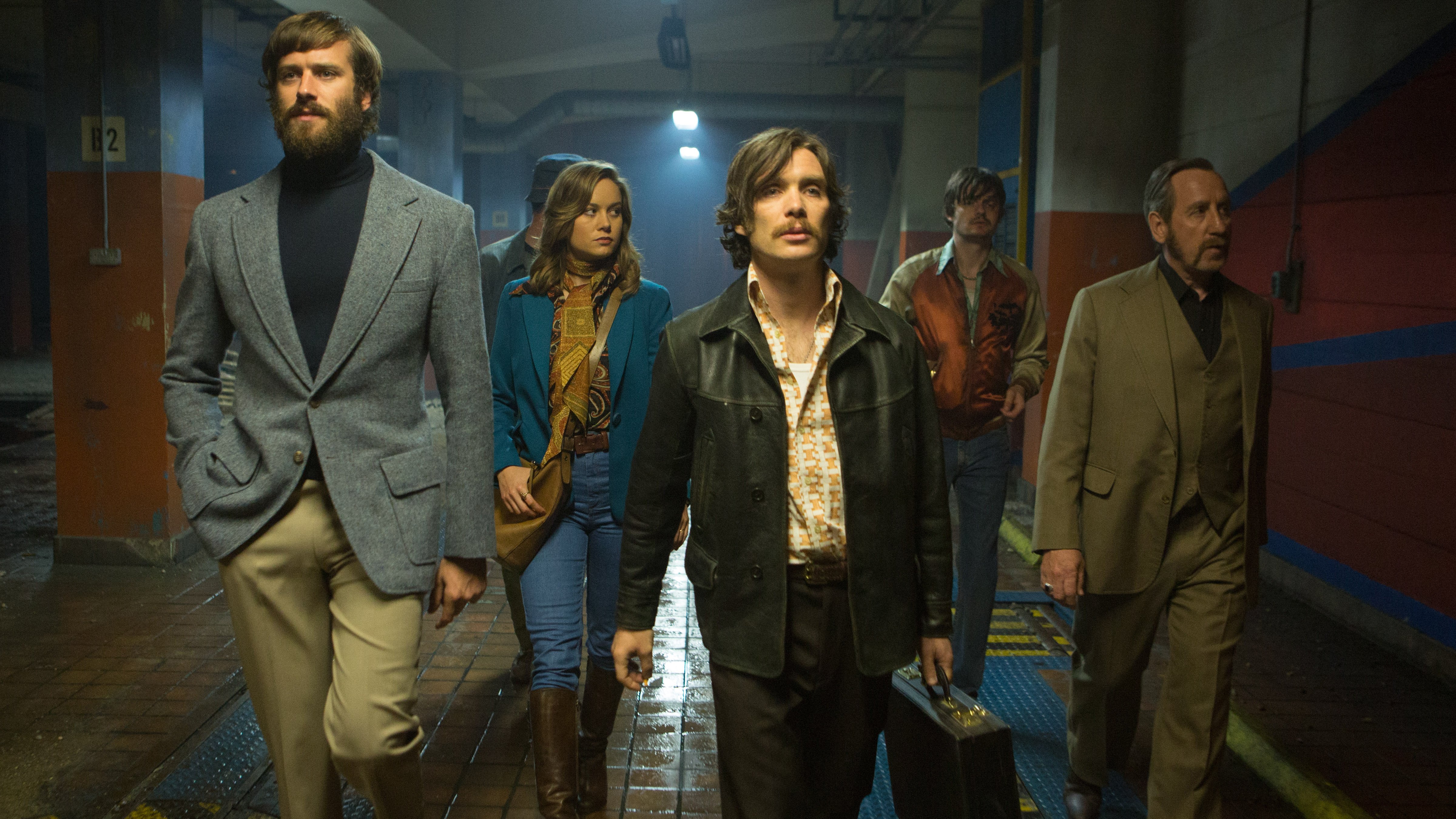 FreeFire_BrieLarson_CillianMurphy_SamRiley_MichaelSmiley_ArmieHammer_1.jpg