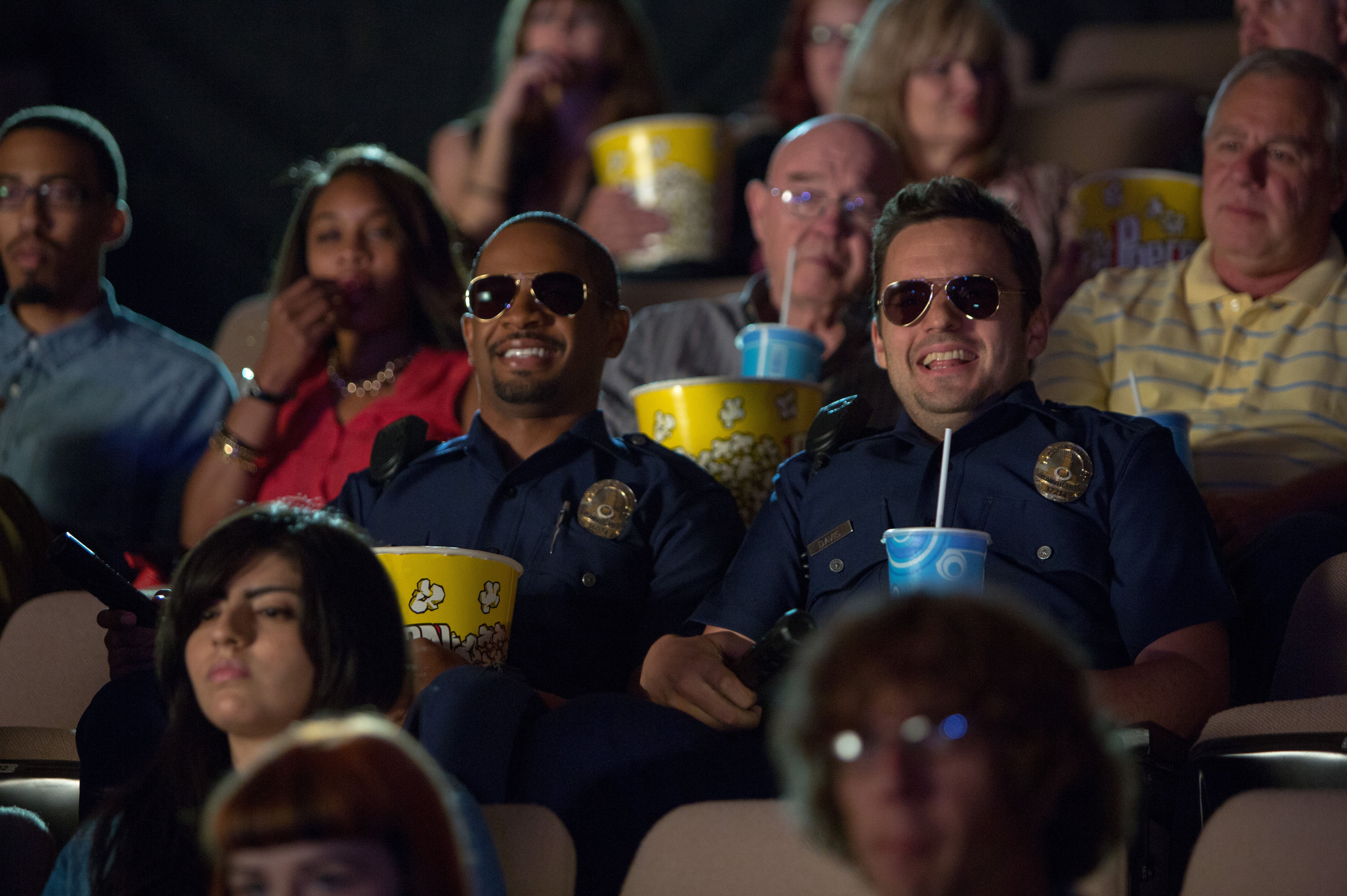 LetsBeCops_Damon_Wayans_Jr_Jake_Johnson_2.jpg