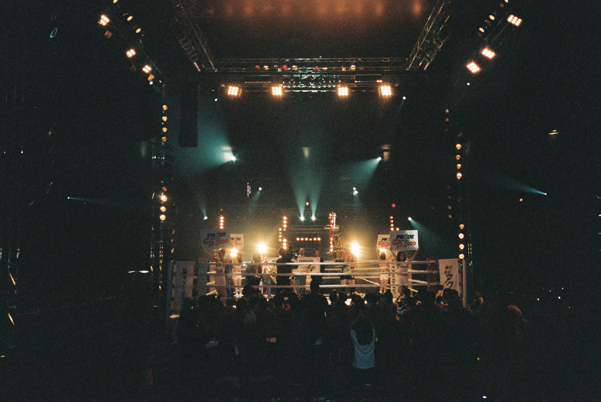 the-smashing-machine-05.jpg