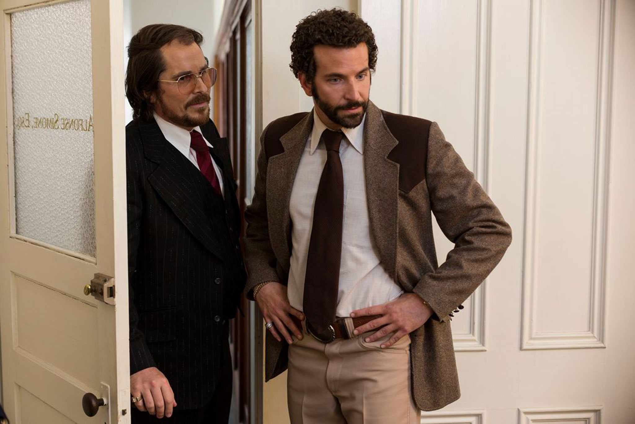 AmericanHustle8_2048.jpg