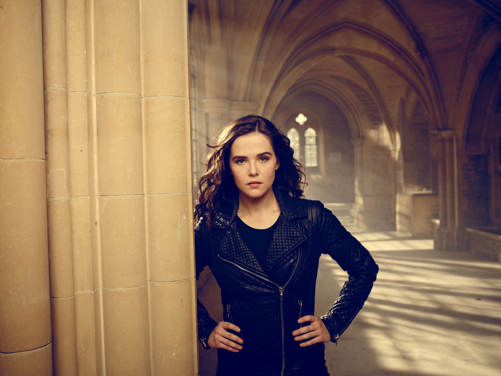 VampireAcademy2_2048.jpg