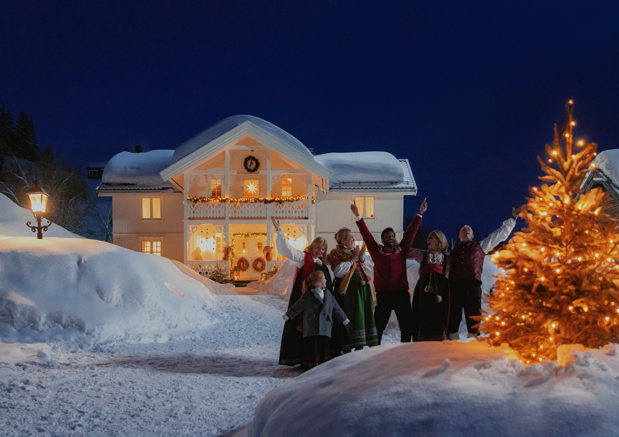 christmas-as-usual-03.jpg
