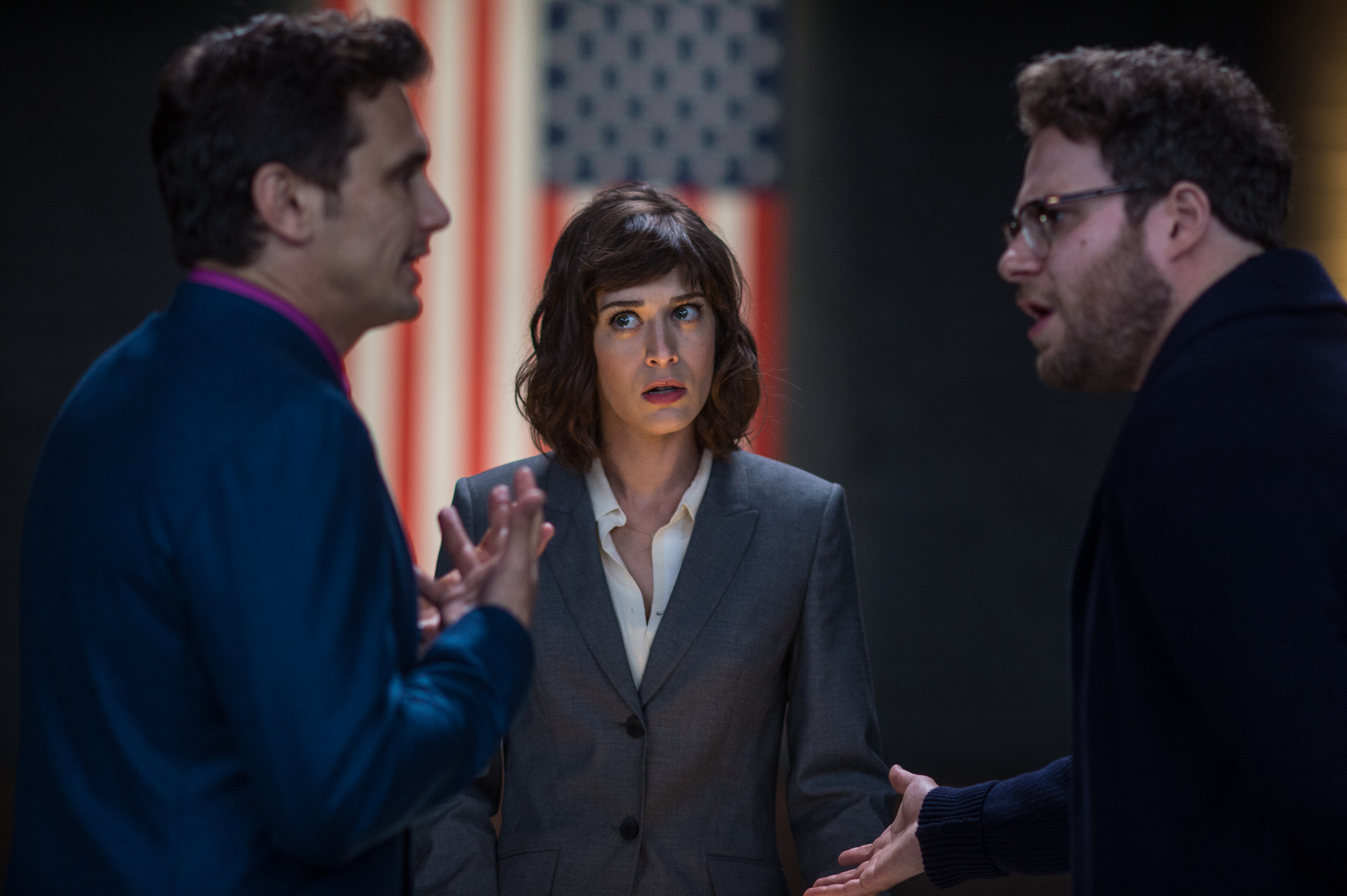 TheInterview_LizzyCaplan_SethRogen_JamesFranco_4.jpg